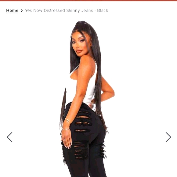 FASHION NOVA JEANS - Picture 2 of 2